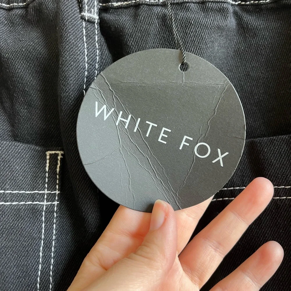 White Fox Black Wide Leg 90s High-waist Cargo Jean  NWT - Picture 7 of 10